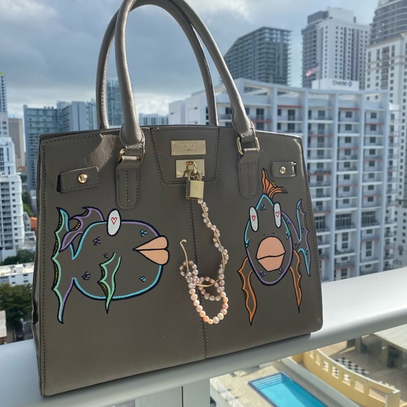 VanRahDesign hand painted BCBG purse with lock —Painting “Off the Hook” - Picture 10 of 17